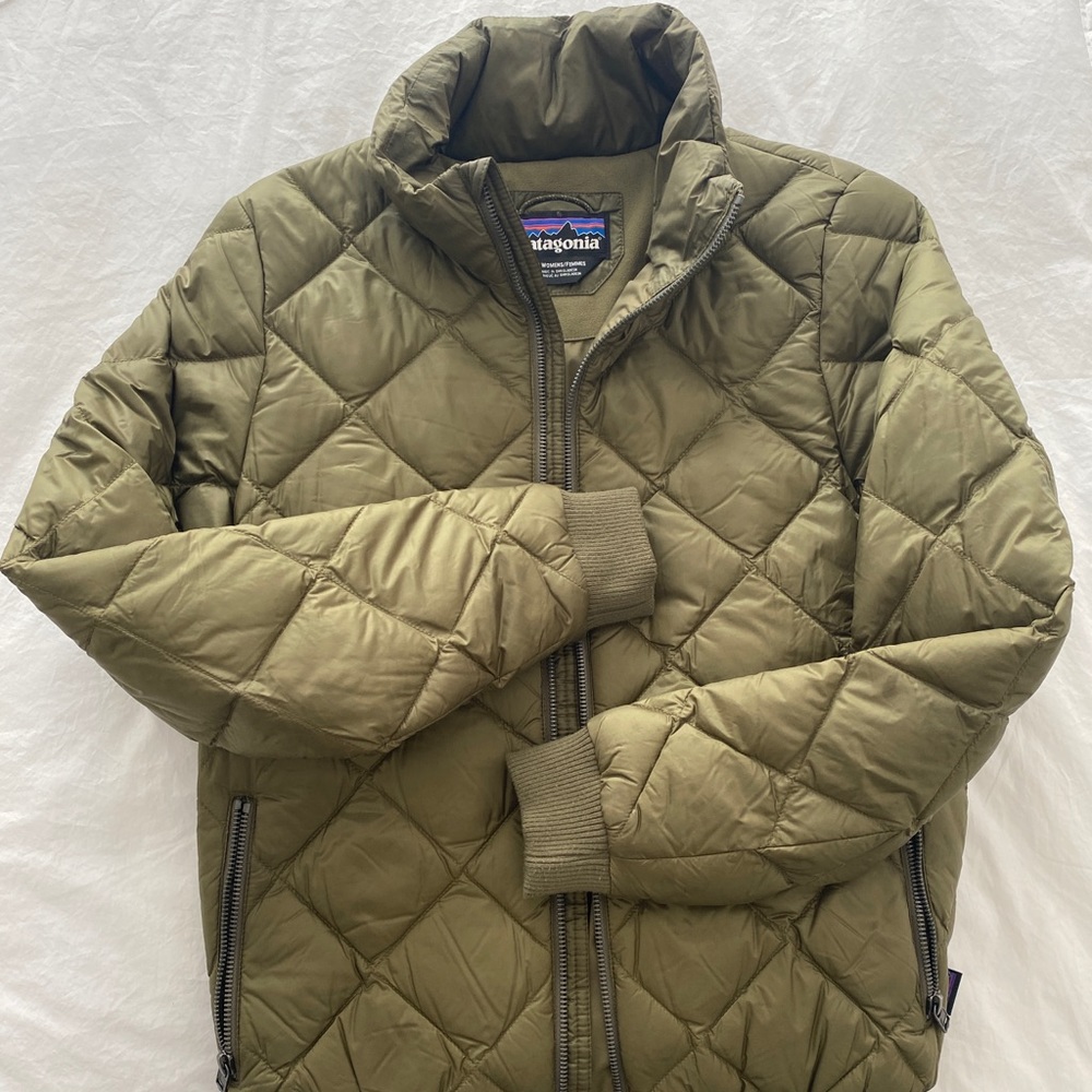 Patagonia quilted puffer jacket